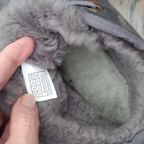 12 - UGG Grey Boots - Picture 5 of 7